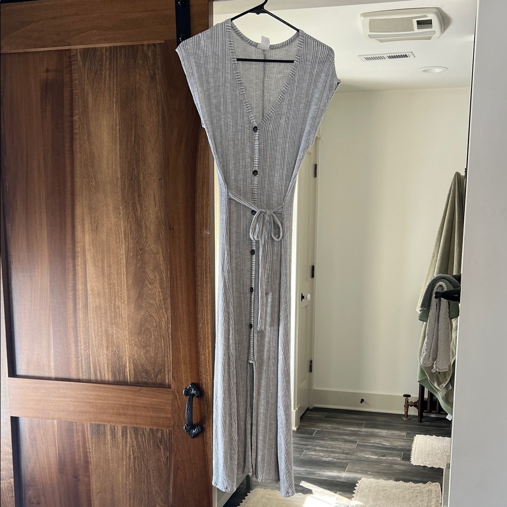 Caution To The Wind Gray Midi Dress